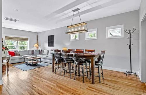 Swannanoa Serenity River Motif, Spa & Game Room - Foto 43