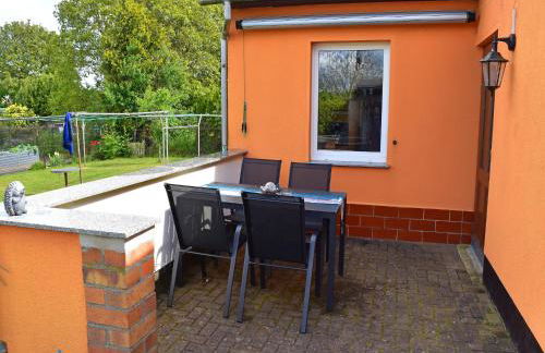 Quaint Bungalow in Reddelich near Baltic Sea Coast - Foto 9