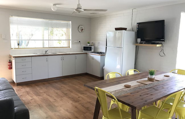 Shark Bay Seafront Apartments - Photo 14