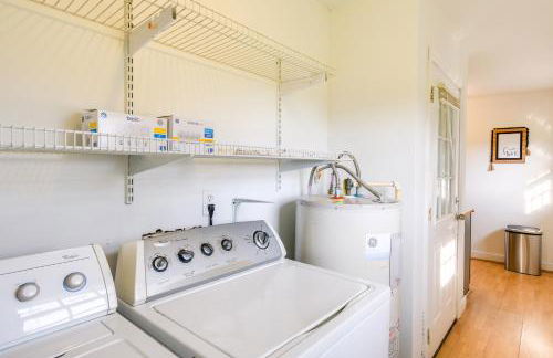 Relax Fireside! Home Less Than 1 Mi to Tryon International - Foto 10