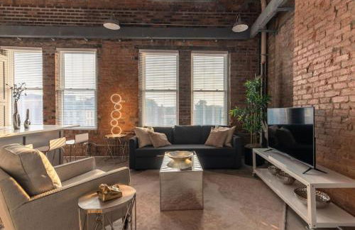 BUBBLES FANTASY SUITE Explore OTR and Rhinegeist - Foto 17