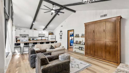 Harry Potters Hideaway- Walking distance to golf course, food, coffee, shops, ice cream, athletic club and more! - Foto 4, minibar