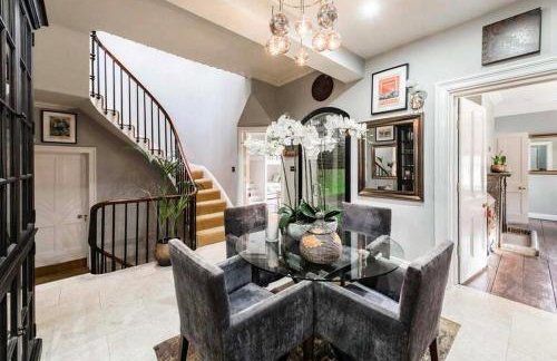 Luxury Georgian House With Sauna Sleeps 19-23 - Photo 36