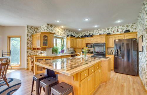 Country Living with Spacious Yard Sibley Home! - Foto 11