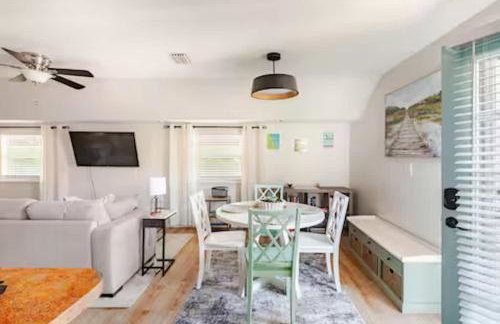 Sandy Pines Perch - Your Indian River Dock Life Base Camp - Foto 4