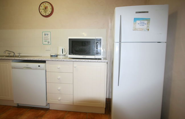 Lake Edge Holiday Units - Foto 16