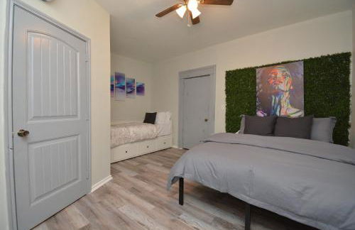 SuperValue Suite #4 @ East End Revitalized - Foto 7