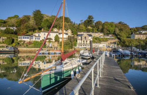 Waterfront House - Photo 39