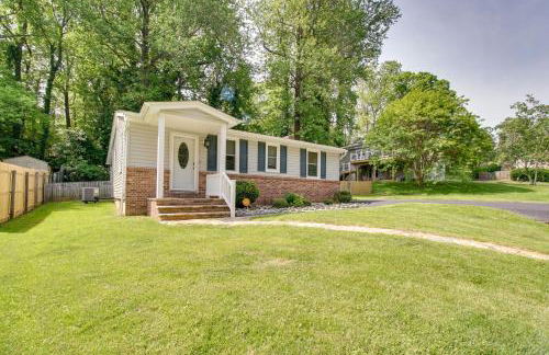 Walk to Beach Charming Maryland Home with Yard! - Foto 23