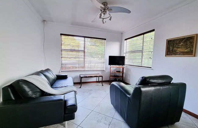 Stylish one bed Apartment in Strydom Park - 2168 - Foto 2