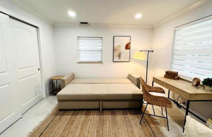 Remodeled Palm Haven Escape, Movie Room, Backyard - Foto 16