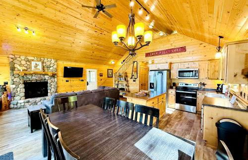 Group Lake Cabin with Ping Pong Table Loaded with Kayaks in Wisconsin - Foto 62