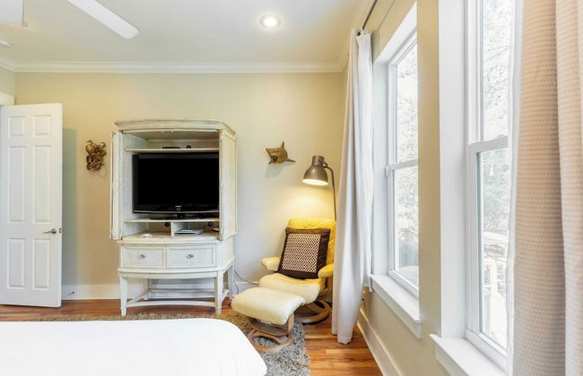 Doctor's Orders by Avantstay 5 Mins TO Beach! w/ Community Pool & Hot Tub! - Photo 32