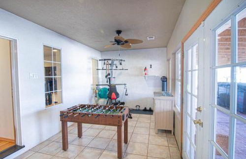 Pool, Hot Tub, Grill, Gym, Game Room, Office House - Foto 9