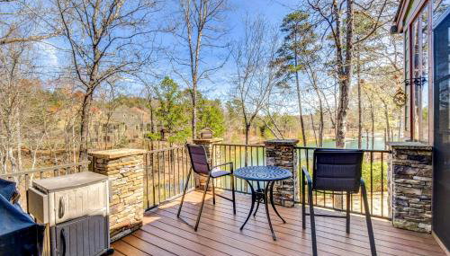 West Union Townhome with Patio and Lake View - Foto 2