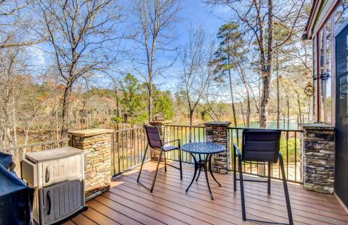 West Union Townhome with Patio and Lake View - Foto 2