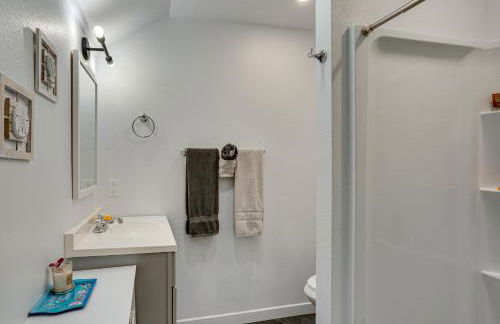 Avalon Cottage Less Than Half-Mi to Beaches and Crescent Ave - Foto 15