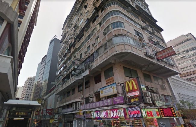 SHINE INN - Photo 22