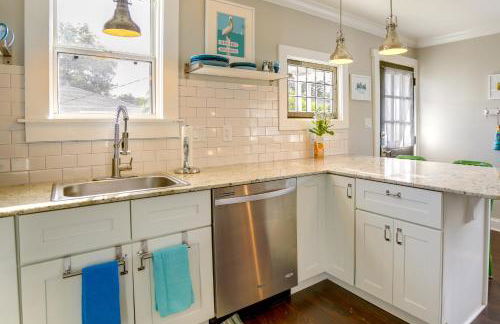 Bright St Petersburg Apartment, Walk to Downtown! - Foto 15