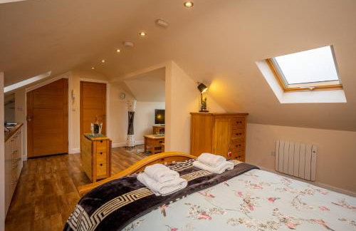 Birds Nest, Romantic getaway with stunning views - Foto 8