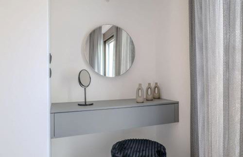 Villa Viventia with Heated Pool - Photo 11