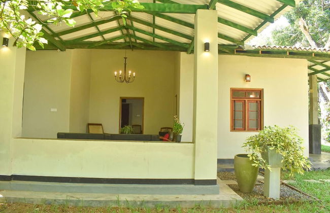 Charming & Historical 3-bed Bungalow in Hikkaduwa - Photo 29