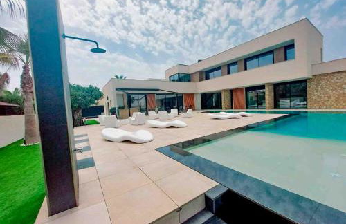 Inmovecos Villa Gawy 2 de Lujo con piscina privada - Foto 11