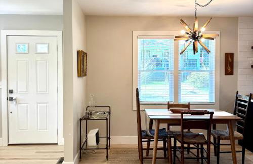 Creekside Base for Hiking and Biking, Near Downtown - Foto 11