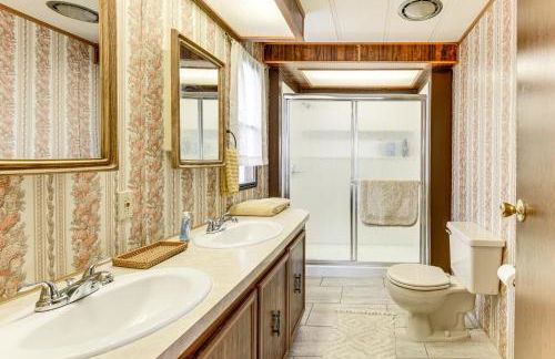 6 Mi to Balanced Rock Park Home in Castleford - Foto 16