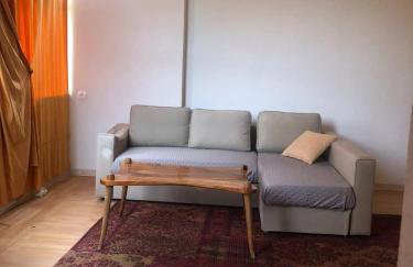 Maison charmante à Saint-Germain-de-Lusignan, parking privé - Foto 7