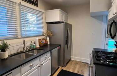 Blue Moon Cottage - Music Room, Inground Pool - Foto 26