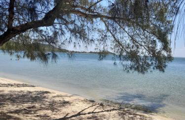 TOP 1 QUARTO com ESTACIONAMENTO em Condomínio com VISTA INCRIVEL - PORTARIA 24h, PISCINA, Sauna e Parquinho Infantil - Apartamento com Ar condicionado, Smart TV, Wi-Fi, Cozinha Completa, NETFLIX, Entre o MAR e a LAGOA, CUSTO BENEFICIO - Foto 10