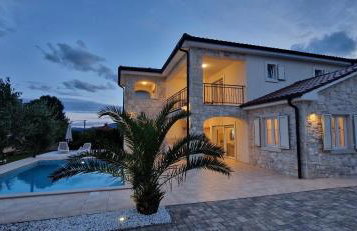 Villa Martina s bazenom,5 soba - Photo 55