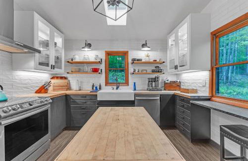 Modern Mountain Retreat Near Dolly Sods & Skiing home - Foto 25