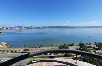 APTO BEIRAMAR NORTE - FRENTE PRO MAR - Foto 1