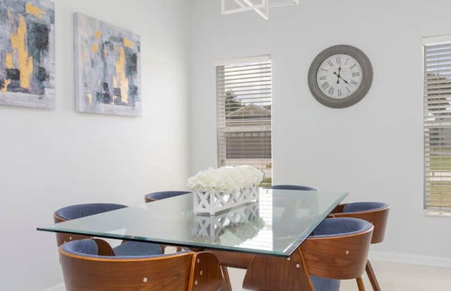 150 Stunning 4BD Perfect for Your Vacation - Foto 16