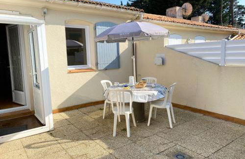 Maison de Vacances Cosy à 800m de la Plage avec Cour Privative et Accès WIFI - FR-1-231-161 - Photo 1