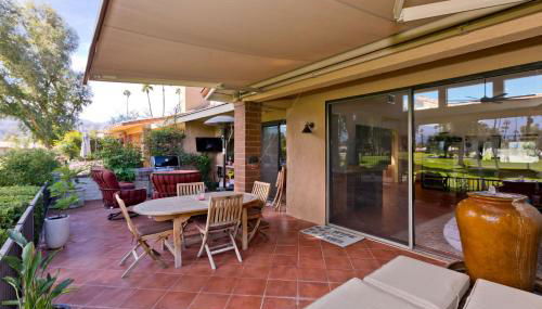 Spectacular condo with private golf privileges includes golf cart on Monterey Country Club !! - Foto 5