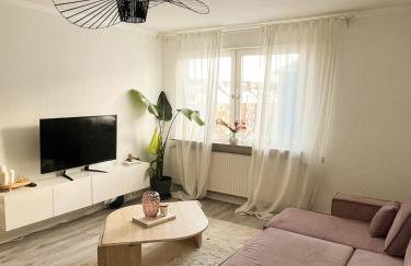 Aesthetic city apartment with a quiet sense of well-being - Foto 1