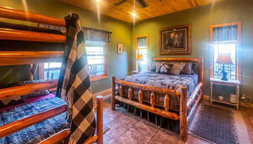 Spacious Hurley Home with Game Room Near Lakes - Foto 2