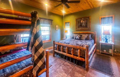 Spacious Hurley Home with Game Room Near Lakes - Foto 2