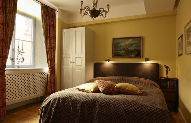 Collectors Victory Apartments - Photo 9