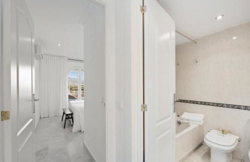 Unmatched Location, Breathtaking Views, Garage - Foto 16