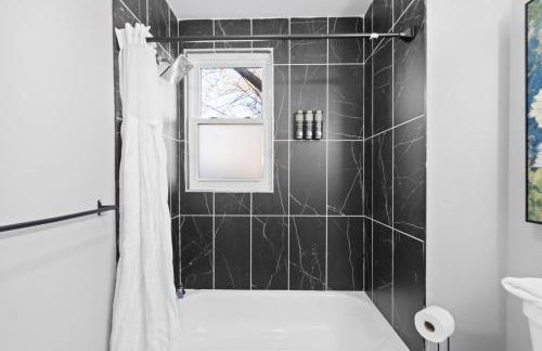 Urban Charm | Near EWR Airport Easy Access to NYC - Foto 8