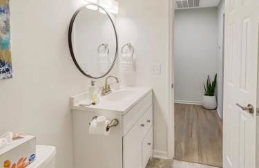 5 Min to Beach—King Beds - Photo 35