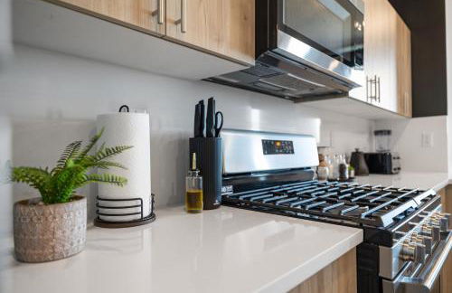 2BR, King Bd, Free Prkn, Gym, NYC View, 8min Train - Foto 53