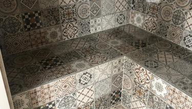 LE LOFT A BULLES (85m2 Jacuzzi Hammam Billiard Bar Douche Sauna) - Foto 4