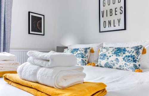 Spacious Bedford House Sleeps 6 Superfast WiFi Weekly Rates - Foto 20