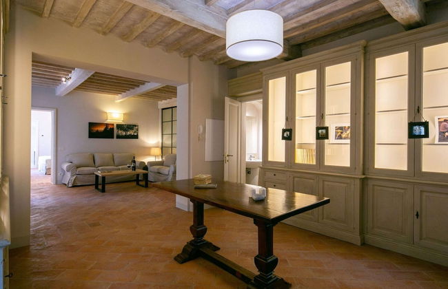 Plush Holiday Home in Cortona with Hot Tub - Foto 27