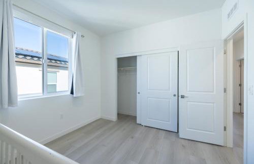 Modern Charming 4BR Home, Family Friendly, Office Space, Fast WiFi, Free Parking - Foto 35